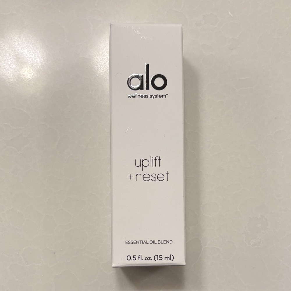 ALO Yoga Uplift + Reset Essential Oil Blend - White